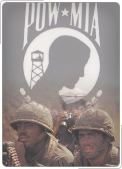 Collage de soldados en zona de combate con el logotipo de POW-MIA.